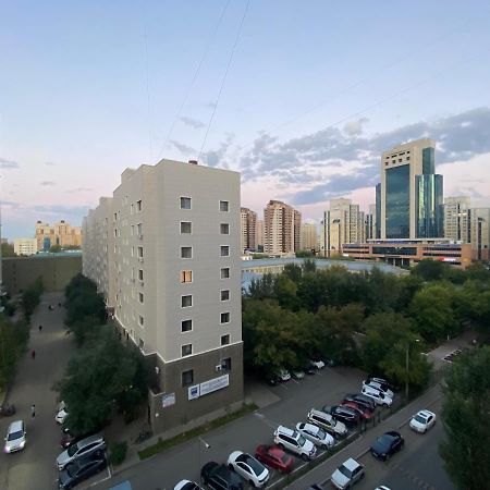 Apartment in the city centre Astana Luaran gambar